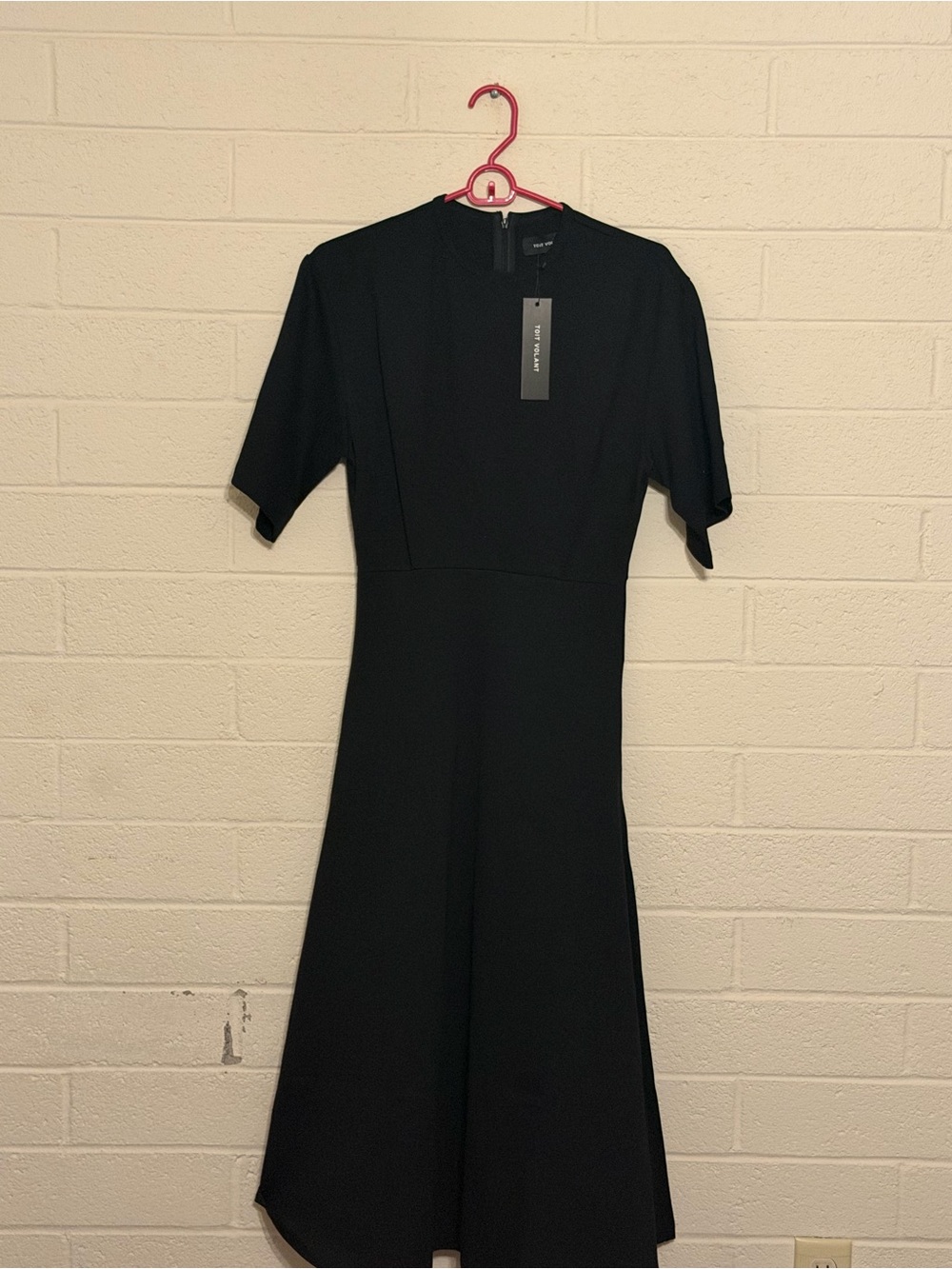 NWT Toit Volant Black Minimalist Short Sleeve Dress